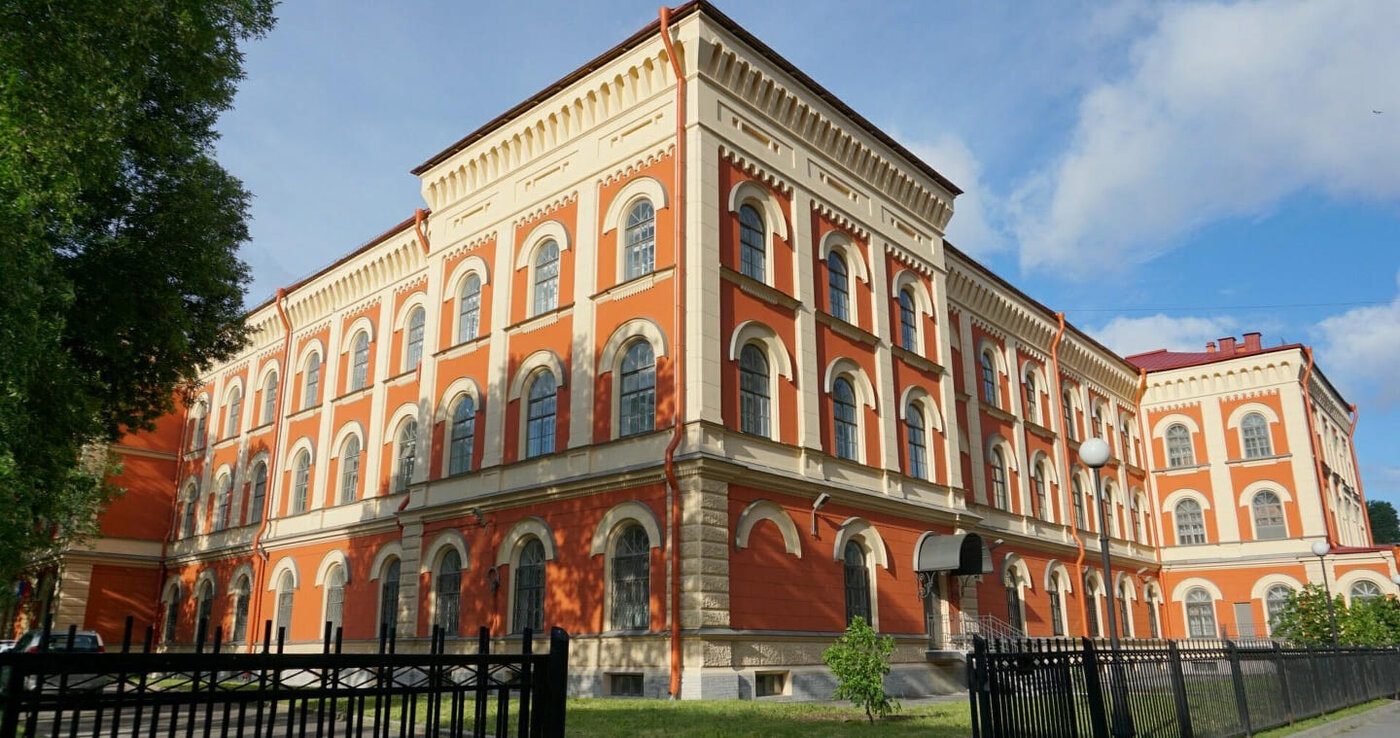 История здания гимназии